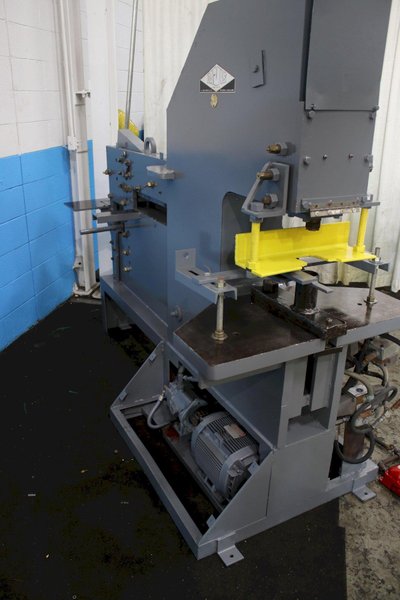 70 TON DAVIS HYDRAULIC IRONWORKER: STOCK #74830