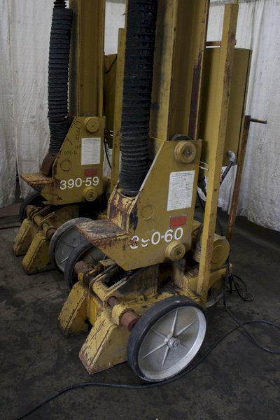 SET OF (4) 35 TON PORTABLE WHITING RAIL CAR JACKS: STOCK #77094