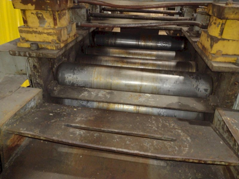 10,000 LB X 24" WIDE X .187" AIR FEEDS COIL CRADLE STRAIGHTENER / UNCOILER: STOCK 17042