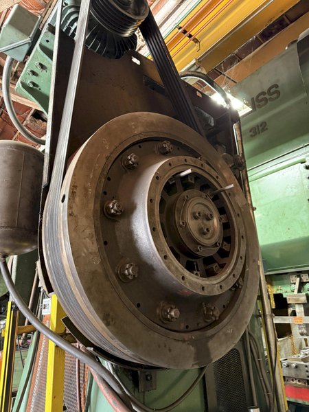 700 TON NATIONAL MAXIPRESS FORGING PRESS. STOCK #1087026