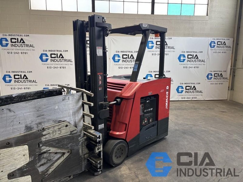 2021 - 4,000 LB. RAYMOND MODEL 425-C40TT STAND-UP ELECTRIC FORKLIFT