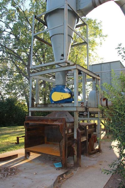 15 HP MARATHON BALER &amp; CHIP COLLECTION SYSTEM: STOCK #61739