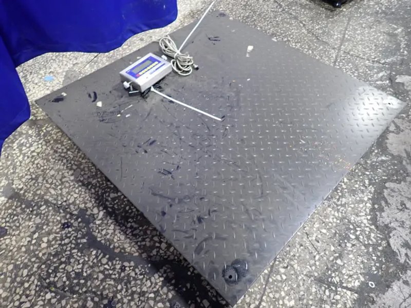 Industrial Scales  5000 Lbs / 48" X 48" Digital Floor Scale  - Lp760-4x4