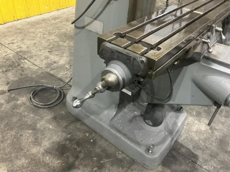 2 HP BRIDGEPORT SERIES I VERTICAL RAM TYPE KNEE MILL WITH DRO: YOBRO #26190
