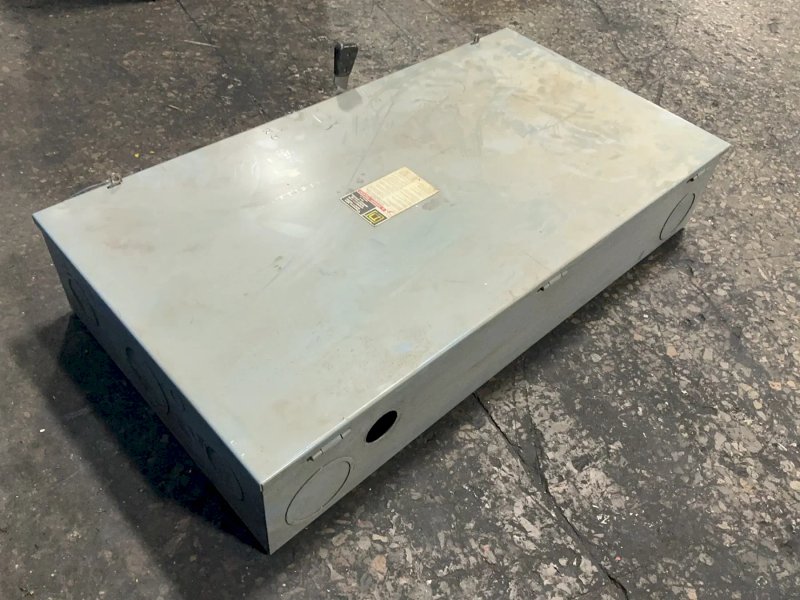 Square D 400 A / 240 V General Duty Fusible Safety Switch - D325n
