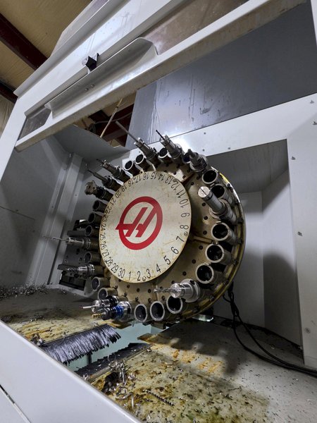 2019 Haas UMC-1000 5-Axis CNC Vertical Machining Center For Sale