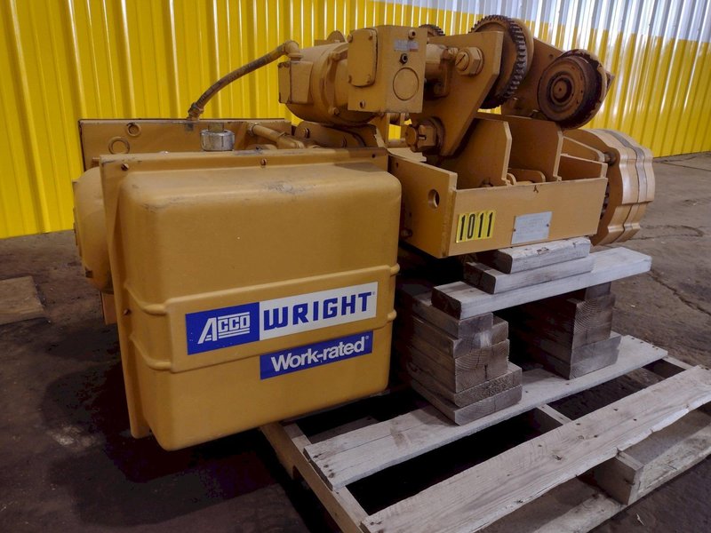 3 TON ACCO-WRIGHT WORK RATED SERIES 32 ELECTRIC POWERED CABLE HOIST: STOCK #18768