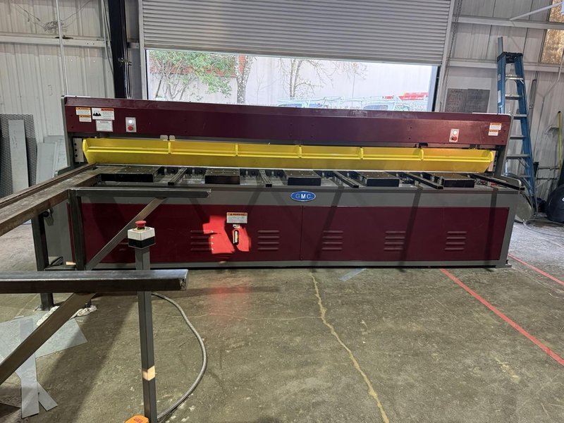 14 ga. X 12′ GMC HS-1214M Hydraulic Shear, 2025 – less than 100 hours use