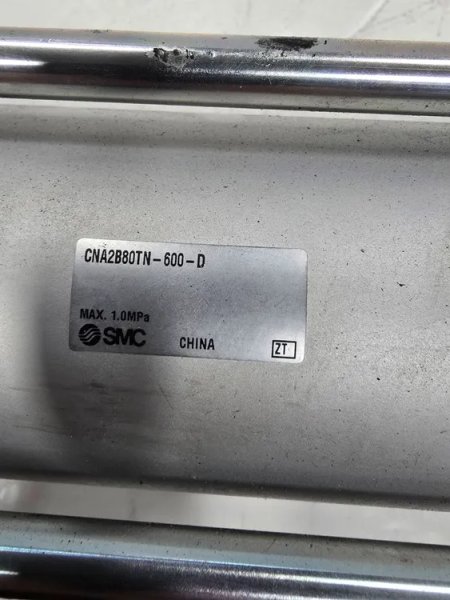 SMC CNA2B80TN-600-D DOUBLE ACTING SINGLE ROD CYLINDER W/LOCK USED