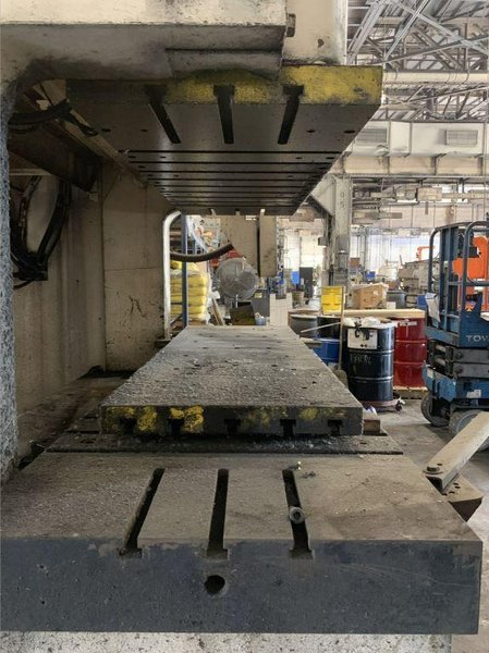 275 TON KOMATSU OBW 250-2 GAP FRAME DOUBLE-CRANK PRESS. STOCK # 2299719