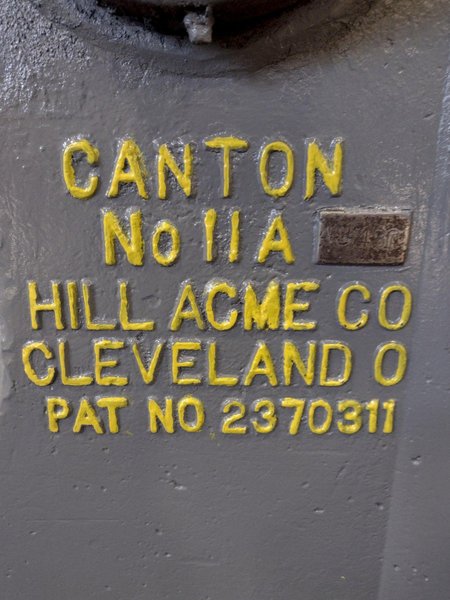 24" CANTON / HILL ACME MODEL #11A ALLIGATOR SHEAR: STOCK #14614