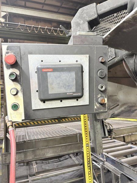 Hunter model hmp 20E shallow flask automatic molding machine s/n A97MPE1140 with light curtain, PLC controls, feed belt