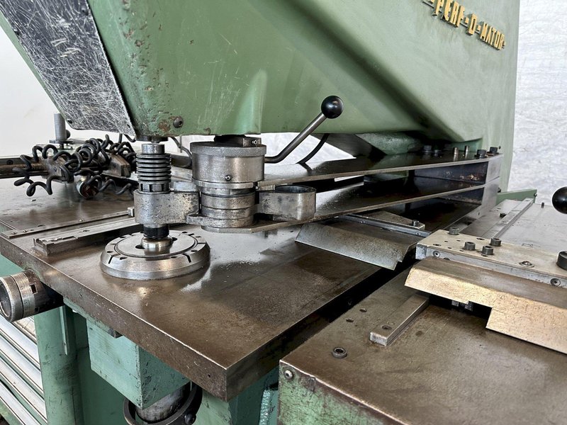 25 TON PIERCE-ALL 3025A SINGLE END HYDRAULIC PUNCH. STOCK # 0847923