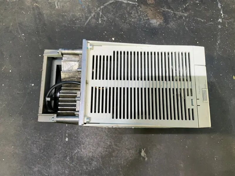 Mitsubishi Servo Drive Unit - Mds-c1-v1-90