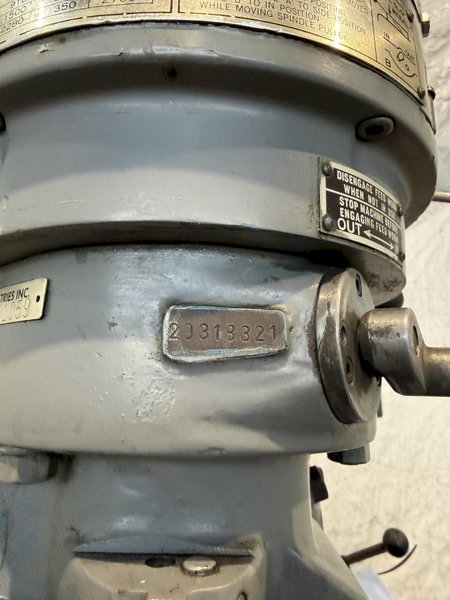 2 HP SHARP VERTICAL MILLING MACHINE W/ KURT VISE. STOCK # 0557025.