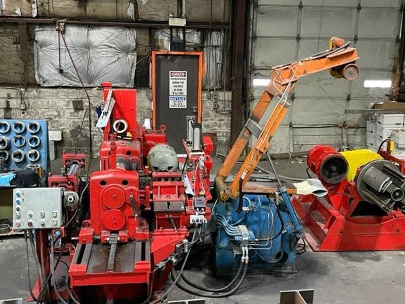 24" (610mm) X 4-1/2" (115mm) SECO Slitting Line (14080)