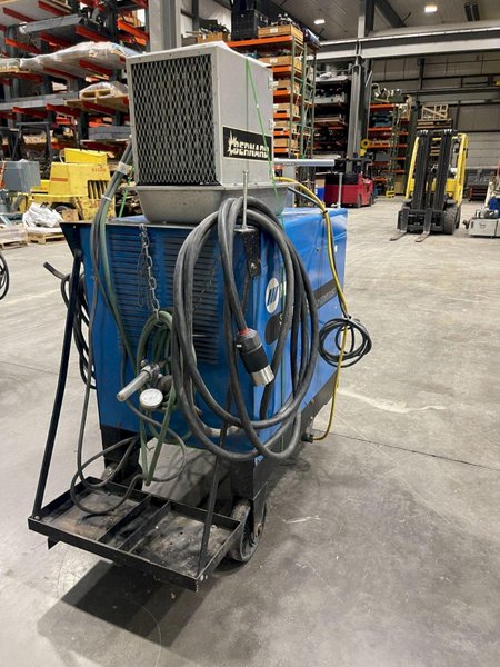 MILLER 330 ST WELDING POWER SOURCE WITH CHILLER USED