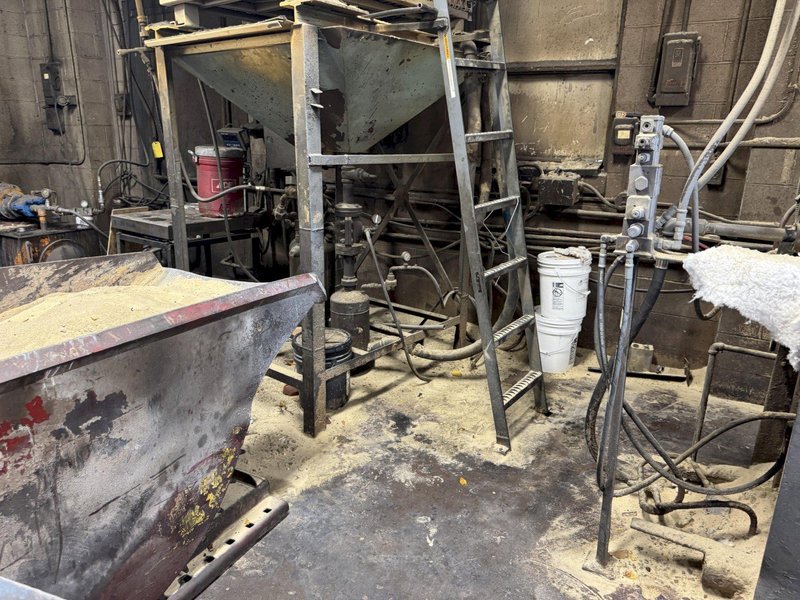 Dependable model 400 shell core machine with gas system and controls, air operated rollover, feed with blow tank