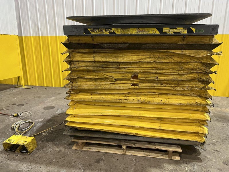 5,500 LBS X 38" X 44" PENTALIFT HYDRAULIC SCISSOR  LIFT TABLE WITH ROTARY TOP: STOCK #20388