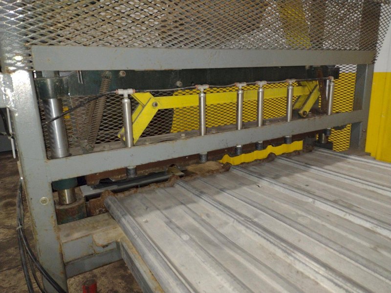 48" DIXIE MACHINE AIR OPERATED PANEL CROP SHEAR: YOBRO #24966