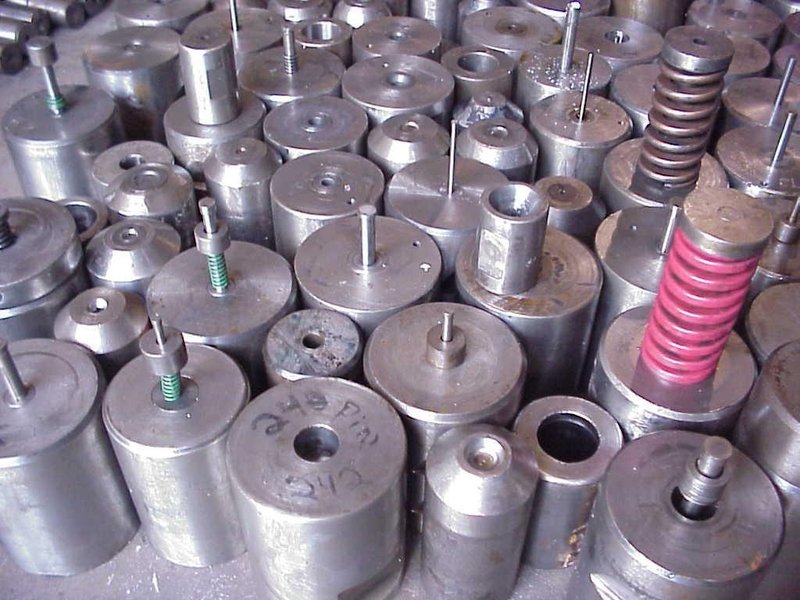 1/2" Asahi Okuma Model AOT-12B  2 Die 2 Blow Cold Header