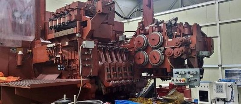 NATIONAL MODEL# 245 HIGH SPEED 6-STATION 5-DIE PARTS FORMER