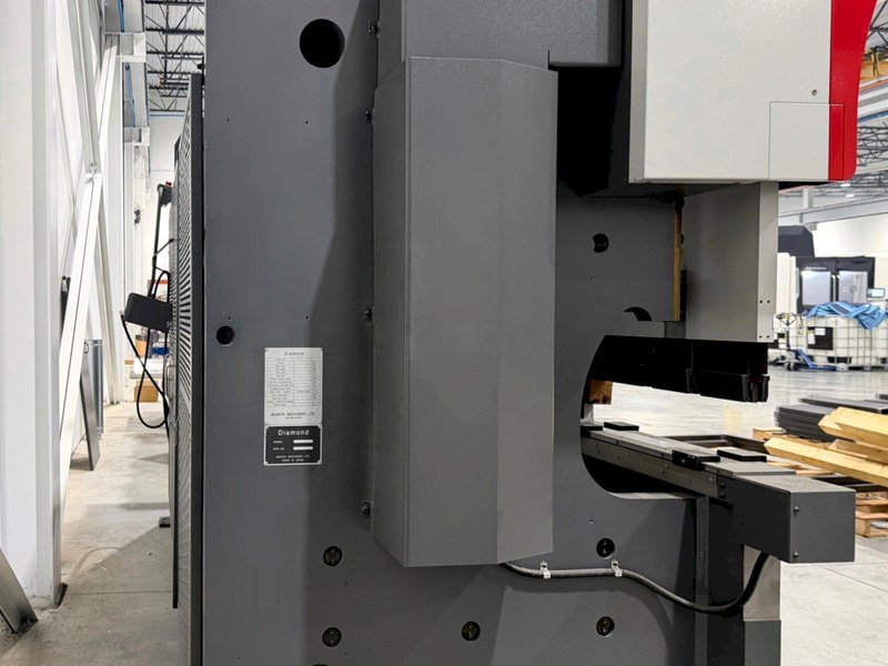 Mitsubishi Diamond BH13530 Dual-Drive Hybrid Press Brake