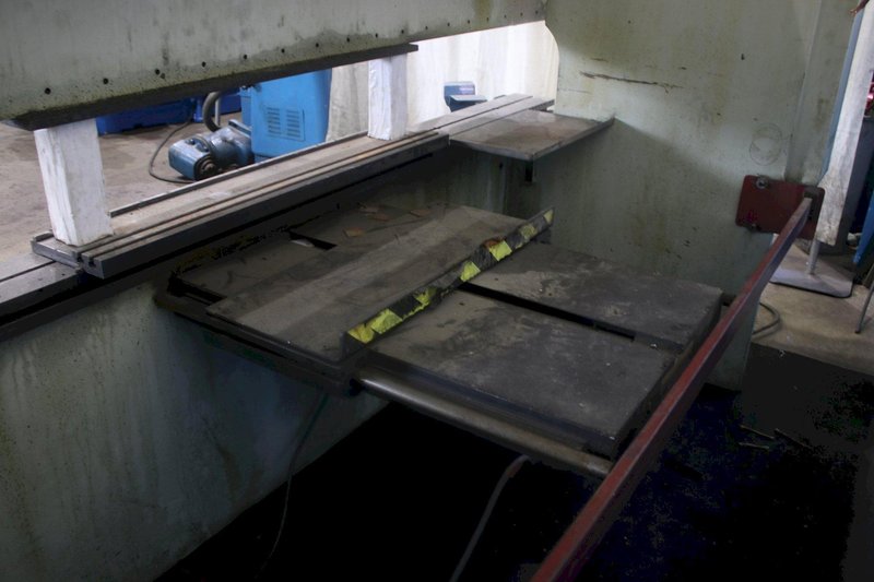 110 X 10' LVD HYDRAULIC PRESS BRAKE: STOCK #74991