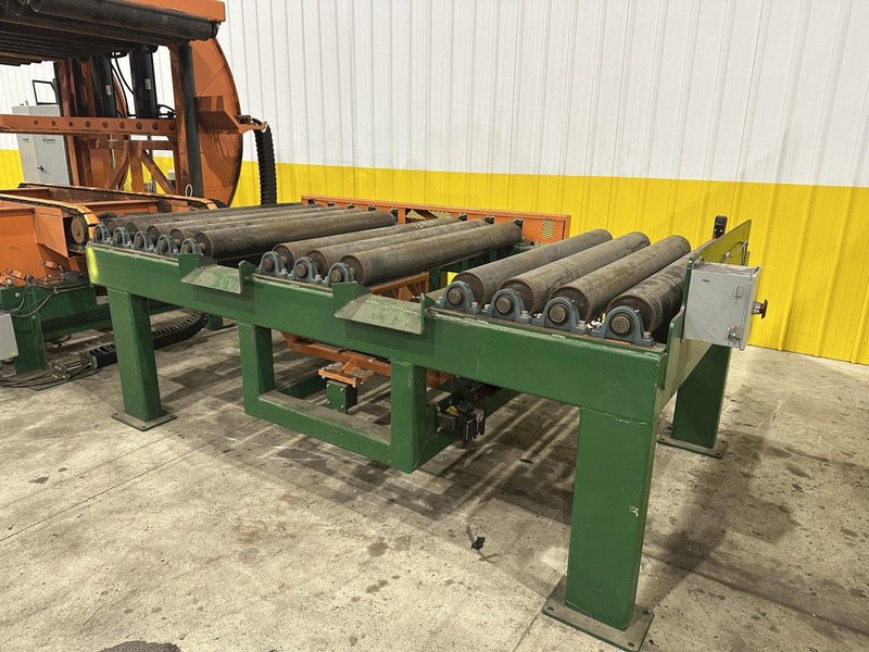 SWEED LOAD CLAMP &amp; TURNER / PACMAN FLIPPER SYSTEM WITH POWERED INFEED &amp; OUTFEED CONVEYORS: STOCK #22075