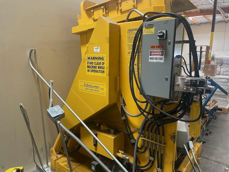 Arpac Pro Series SW-4026-L Pallet Wrapper w/ Dual Clamp Pallet Inverter, 2005