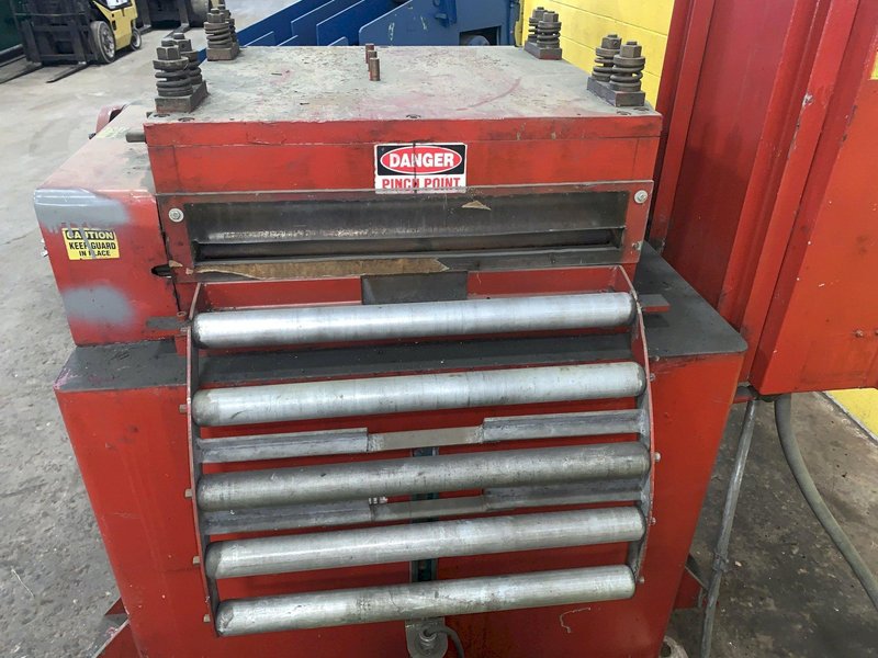 24" WIDE X .125" CWP MODEL #24C 7 ROLL POWERED COIL STRAIGHTENER: STOCK #13904