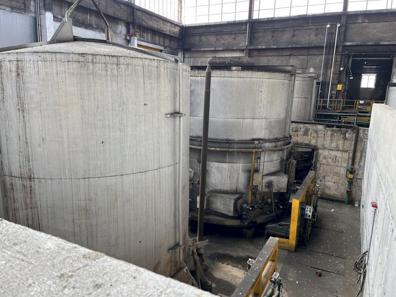 EBNER BELL ANNEALING FURNACE