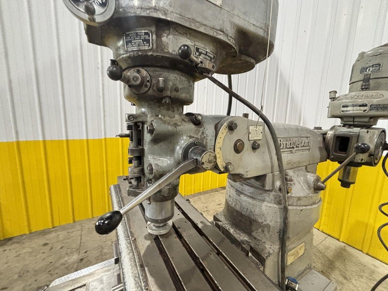1.5 HP BRIDGEPORT VERTICAL RAM TYPE MILL &amp; CHERRYING HEAD: STOCK #23195