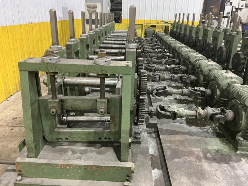 10 &amp; 12 STAND X 2" BRADBURY SIDE BY SIDE U JOINT DRIVE ROLLFORMER: YOBRO #24947
