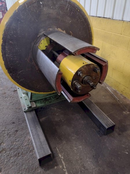 6,000 LBS 3 TON x 28" TRIAD DESIGN MOTORIZED UNCOILER COIL REEL: STOCK #17014