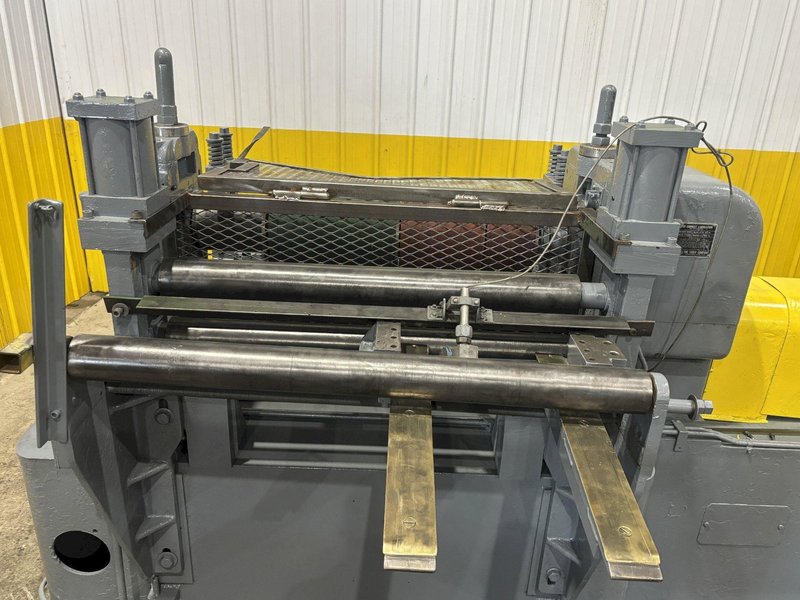36”  YODER MODEL #M3 POWERED SLITTING HEAD w/ POWERED FEED &amp; HOLD DOWN ROLLS : STOCK #22953