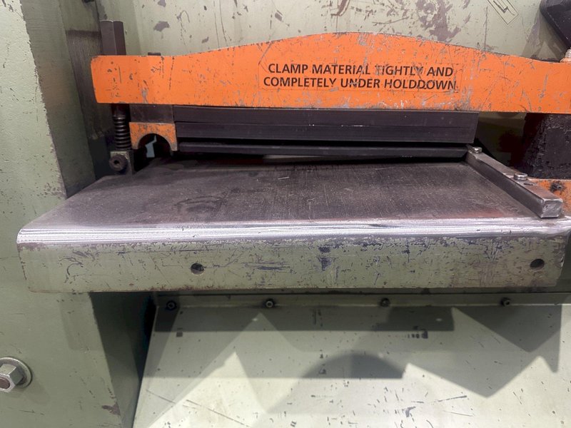 140  TON PIRANHA MODEL #PII-140  HYDRAULIC IRONWORKER: STOCK #77377