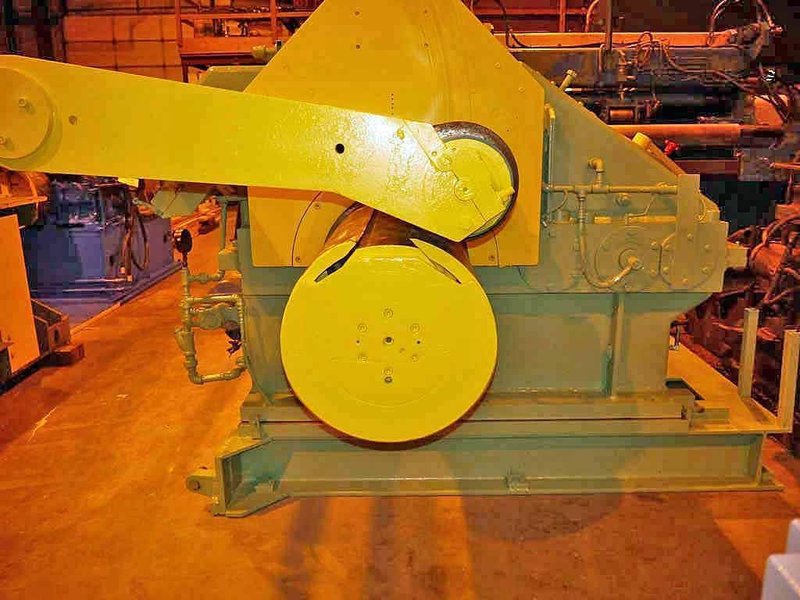 20,000 lbs X 32" STAMCO RECOILER (14375)
