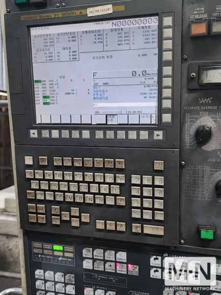 SNK RB-5VM/CS Double Column Machining Center, 2013