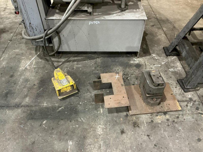 PARKER C FRAME HYDRAULIC PRESS W/ NOTCHER &amp; COPING DIES : YOBRO 26353