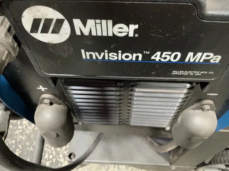 Miller  450 Amp Welder  - Invision 450 Mpa