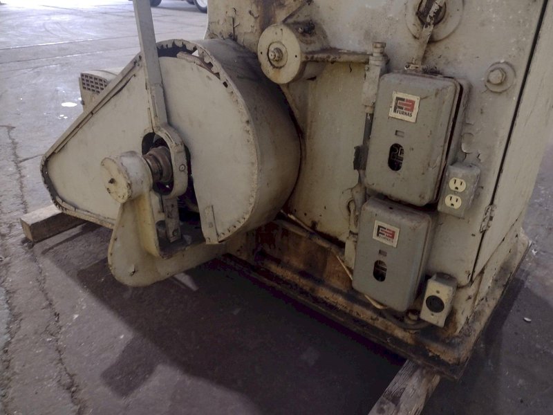 .148" x 2.75" COIL O.D. TORRINGTON MODEL #W12 SPRING COILER / COIL MAKING MACHINE: STOCK #18730