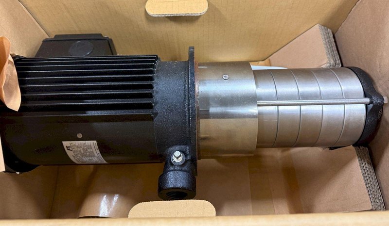 FUJI ELECTRIC VKA667AQ 3-PHASE COOLANT PUMP NEW NO BOX