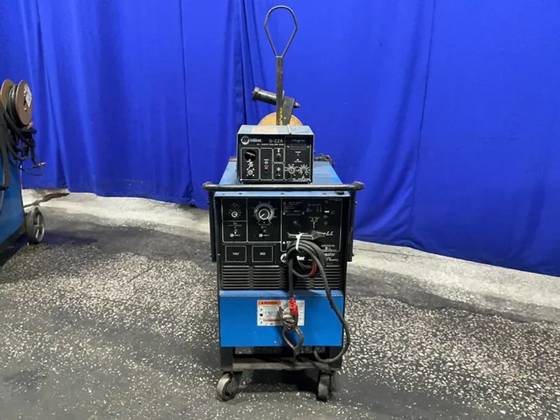 Miller  300 Amp Welder  - Shopmaster 300 Ac/dc