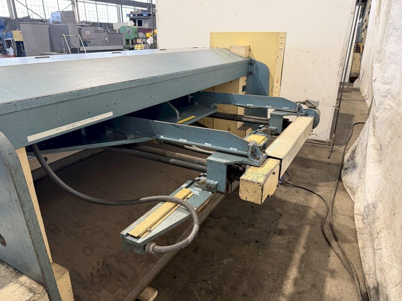 78" X .250" AMADA M–2060 MECHANICAL SQUARING SHEAR. STOCK # 1001225