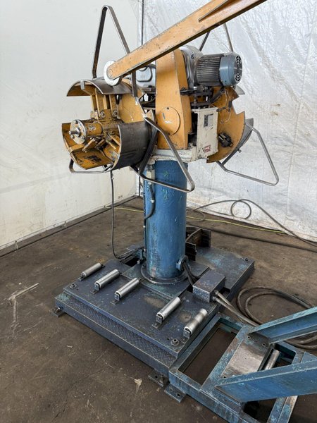 1,100 Lb. x 6" x .05" AIDA SERVO FEEDLINE W/ DUAL UNCOILER. STOCK # 0130225.