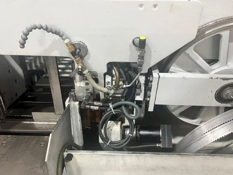 USED BEHRINGER 11.8" X 10.2" DUAL POST AUTOMATIC BANDSAW MODEL HBE 261A, Year: 2017