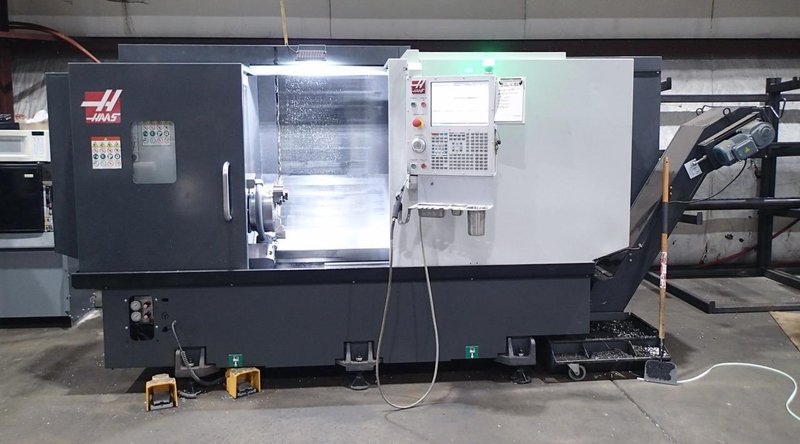 Haas ST-35 CNC Lathe, 2022 – Programmable Tailstock, Presetter, 12″ Chuck, Conveyor