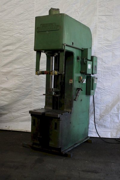35 TON DENISON C FRAME HYDRAULIC PRESS: STOCK #75433