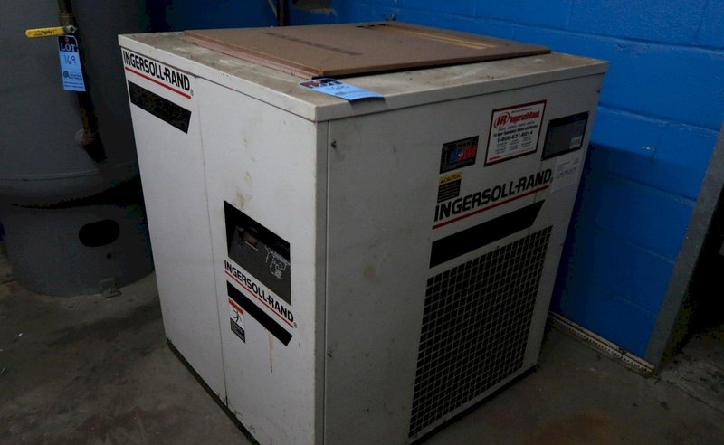 INGERSOL RAND MODEL DXR200 COMPRESSED AIR DRYER, S/N 98KDXR3887, New 10/98.